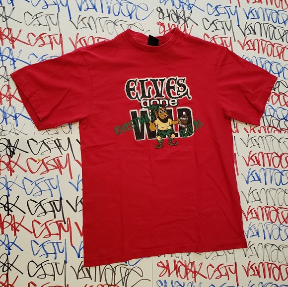 Other - Elves Gone Wild T Shirt Size Medium